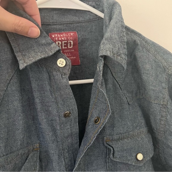 Wrangler Jeans Co. Red Denim Chambray Long Sleeve Button Down Snap Men’s Small - Picture 3 of 10